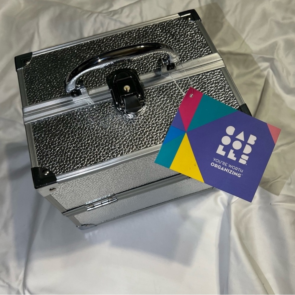 Sliver Caboodle - Makeup box with Lock and Keys